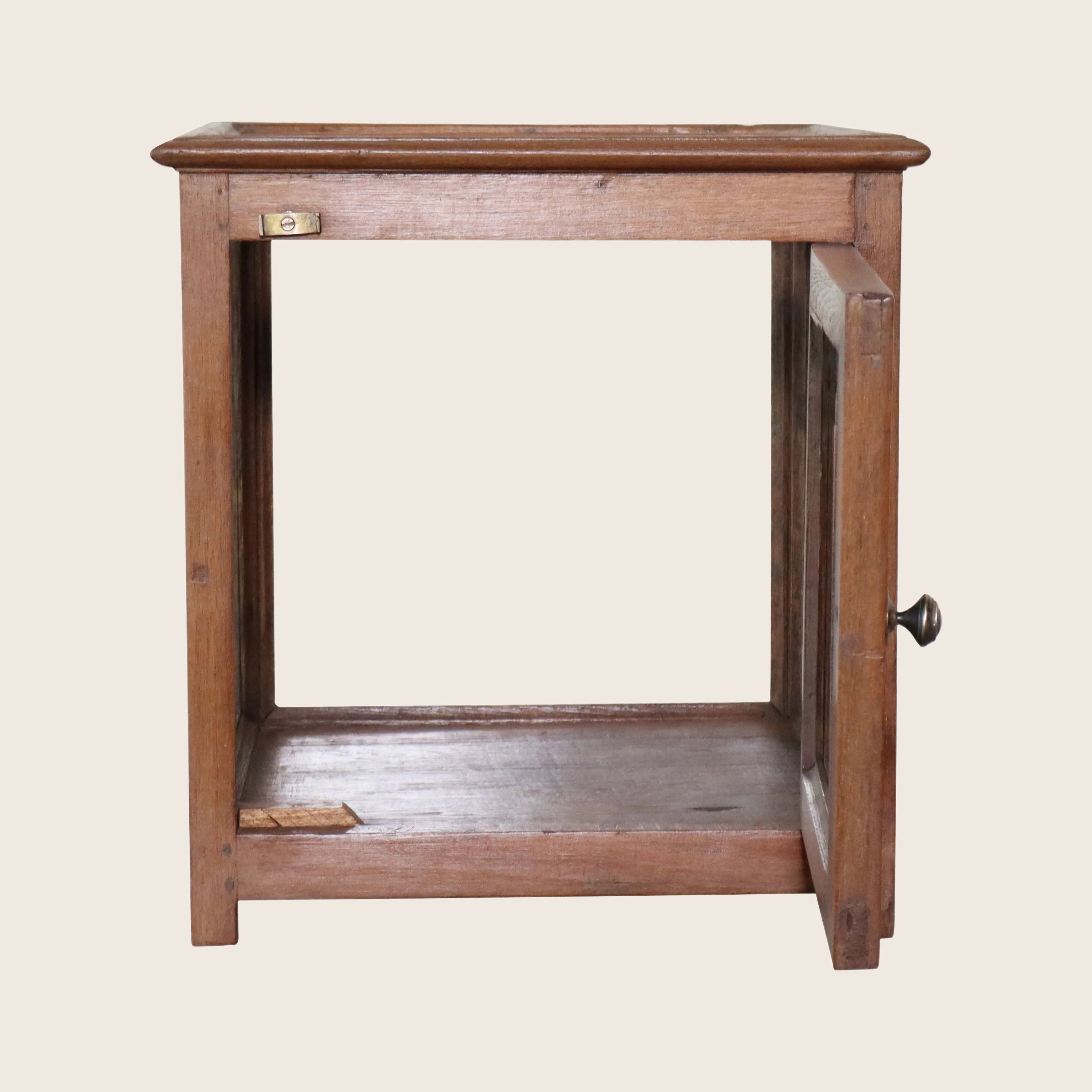 Vintage-Holzvitrine
