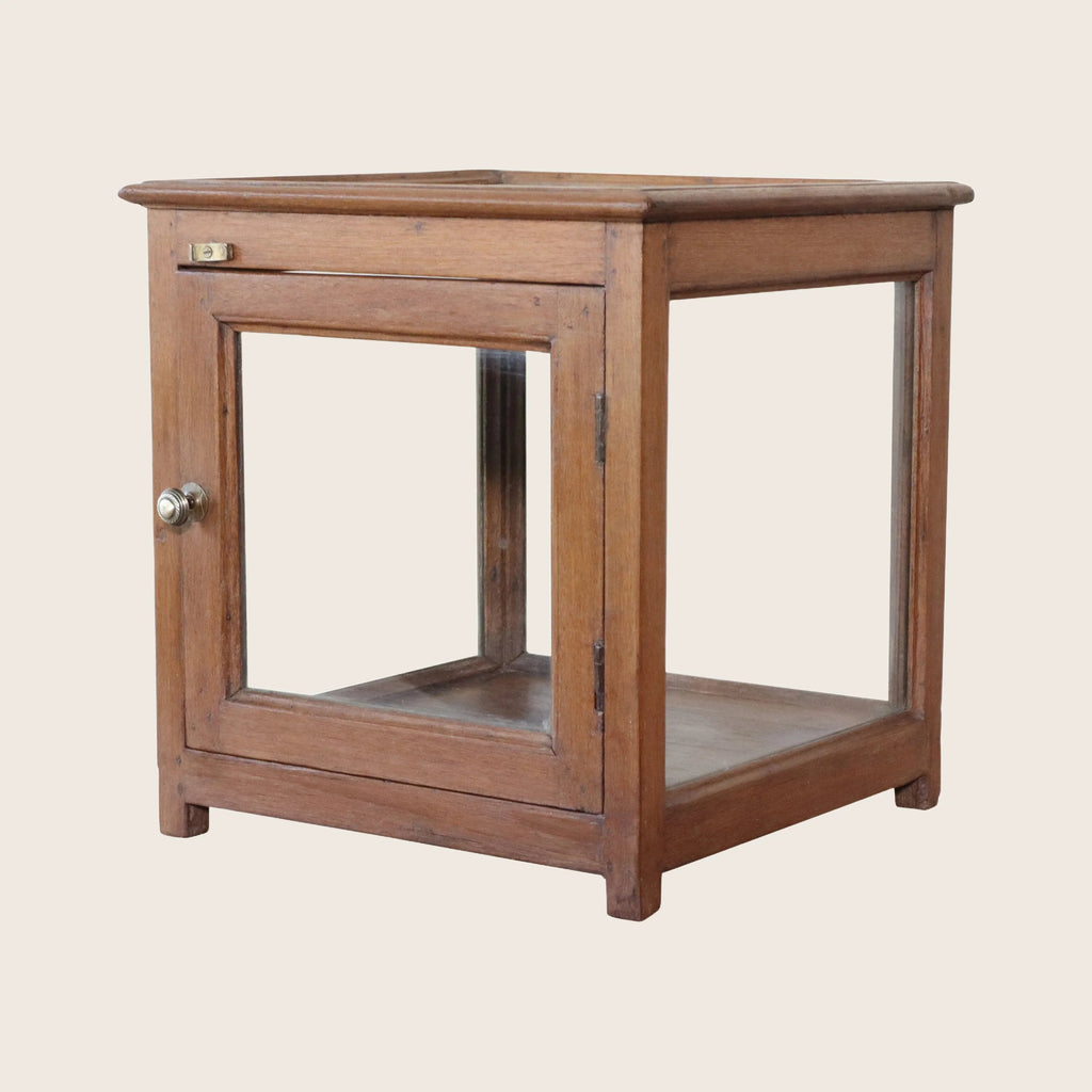Vintage-Holzvitrine