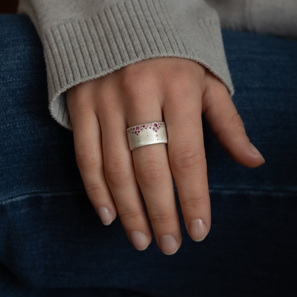 Wide Silber Band
