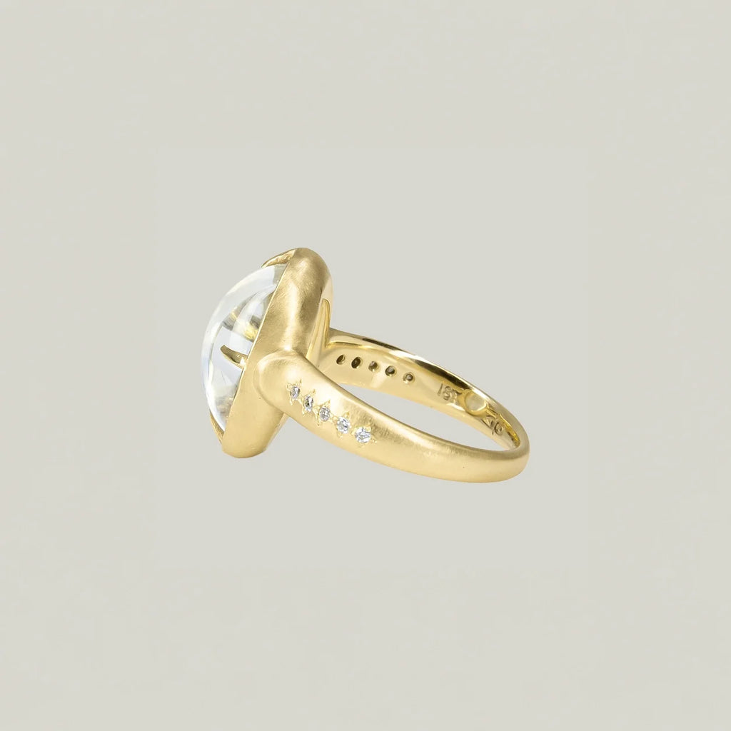 Verjüngter Oval Moonstone Ring