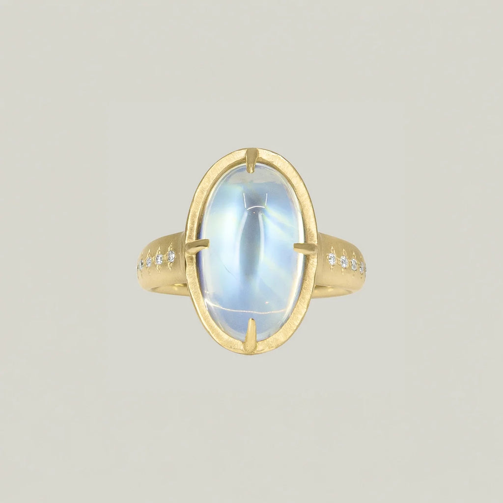 Verjüngter Oval Moonstone Ring