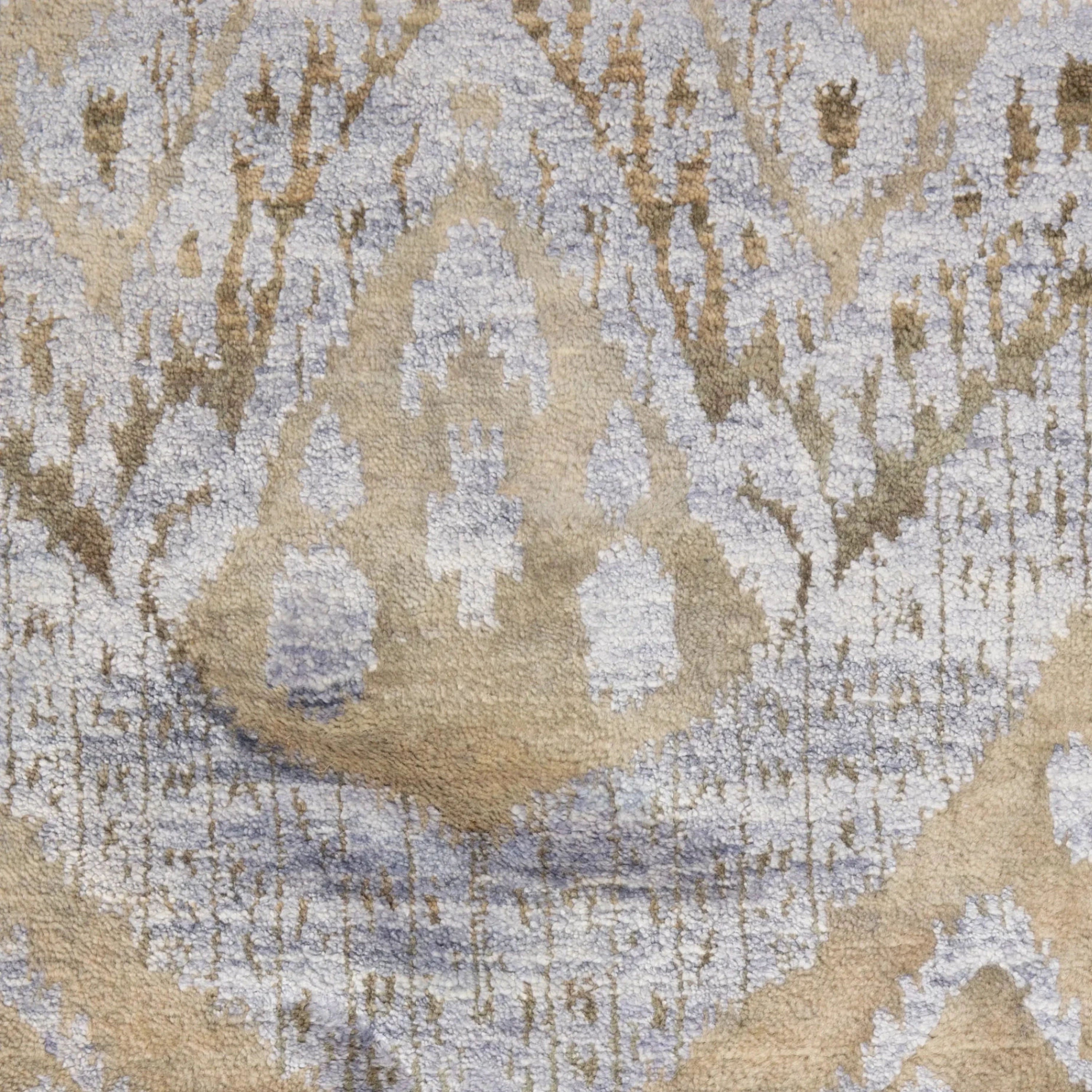Mehrfarbiger Übergangs-Indo Ikat Teppich aus Wolle und Kunstseide - 8'1 x 12'5'