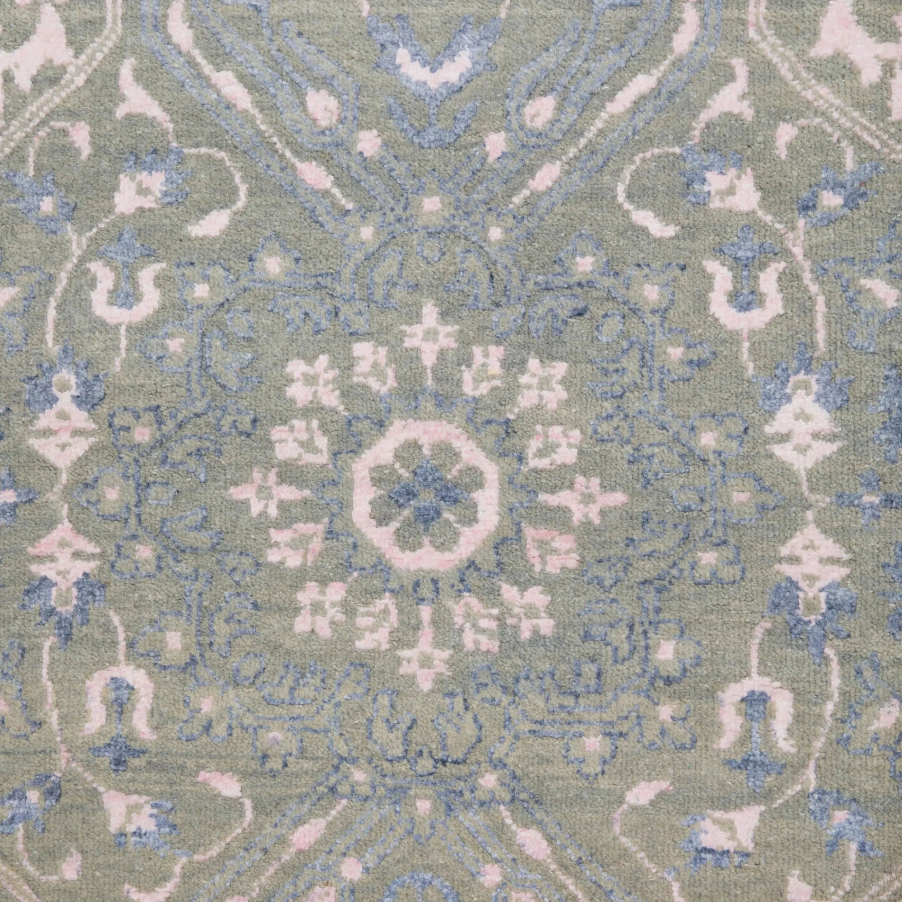 Graublauer Übergangs-Indo-Ikat-Wolle-Kunst-Seidenblende-Teppich - 9'2' x 12'1''