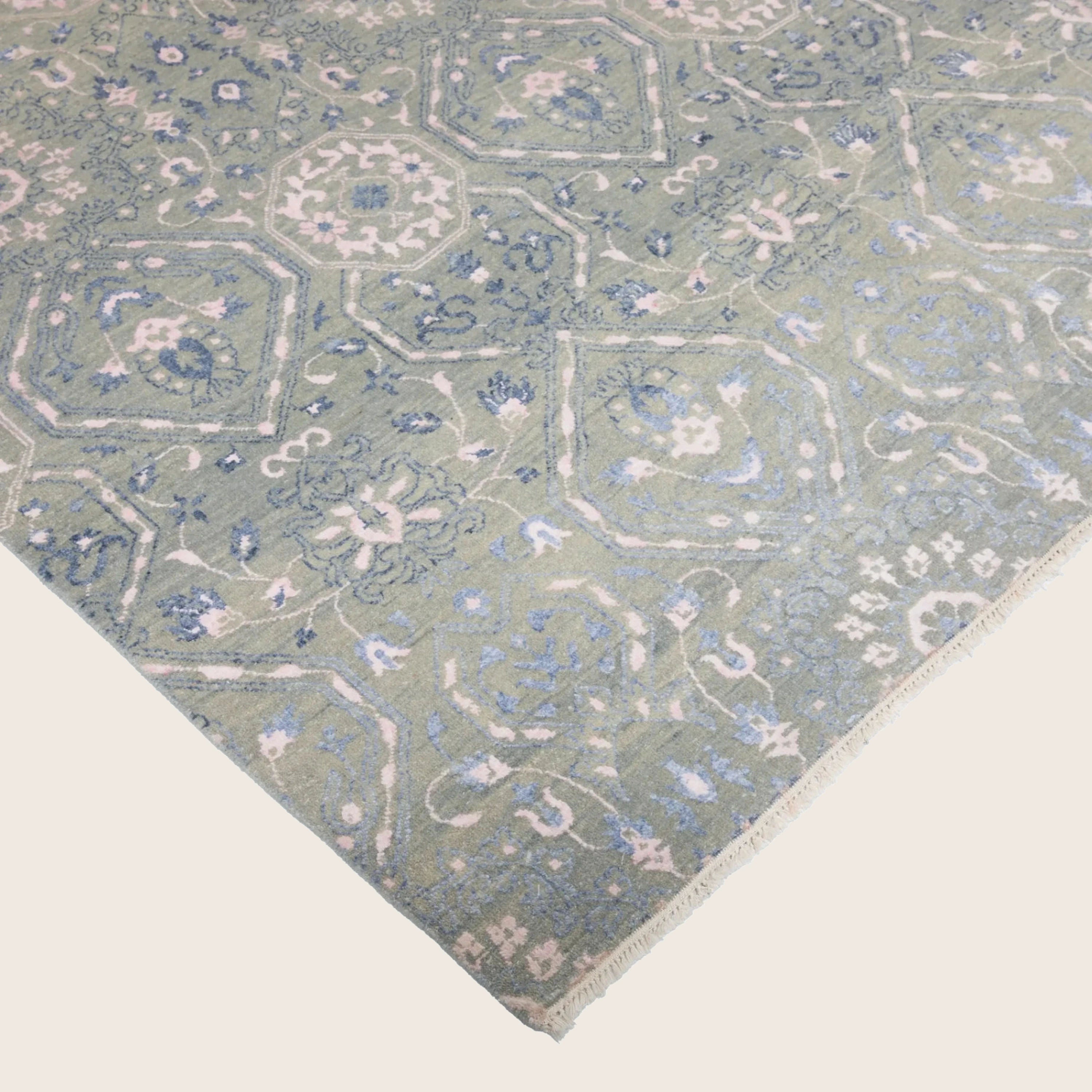 Graublauer Übergangs-Indo-Ikat-Wolle-Kunst-Seidenblende-Teppich - 9'2' x 12'1''