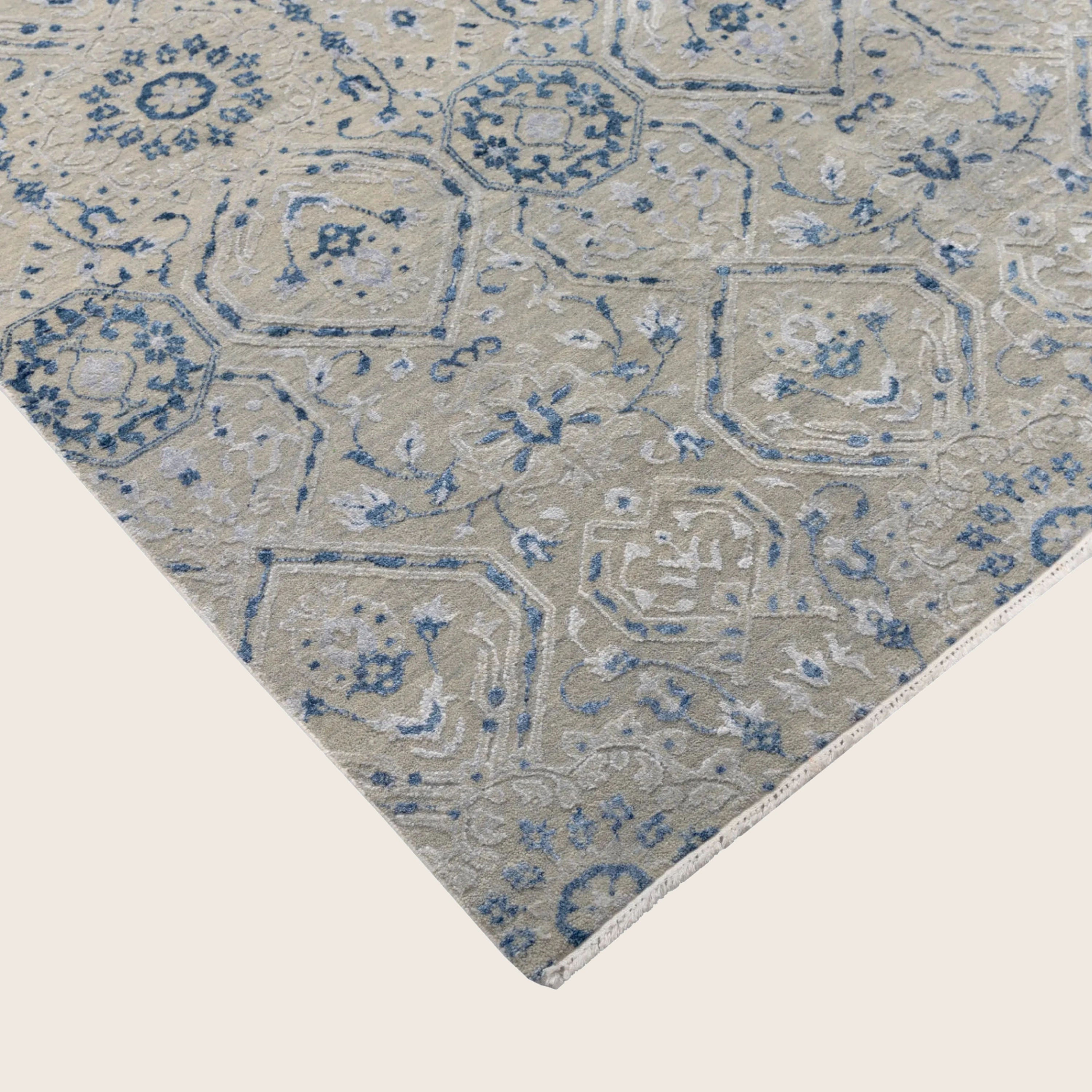 Silber Übergangs Indo Ikat Teppich aus Wolle und Kunstseide - 6'1' x 9'1'