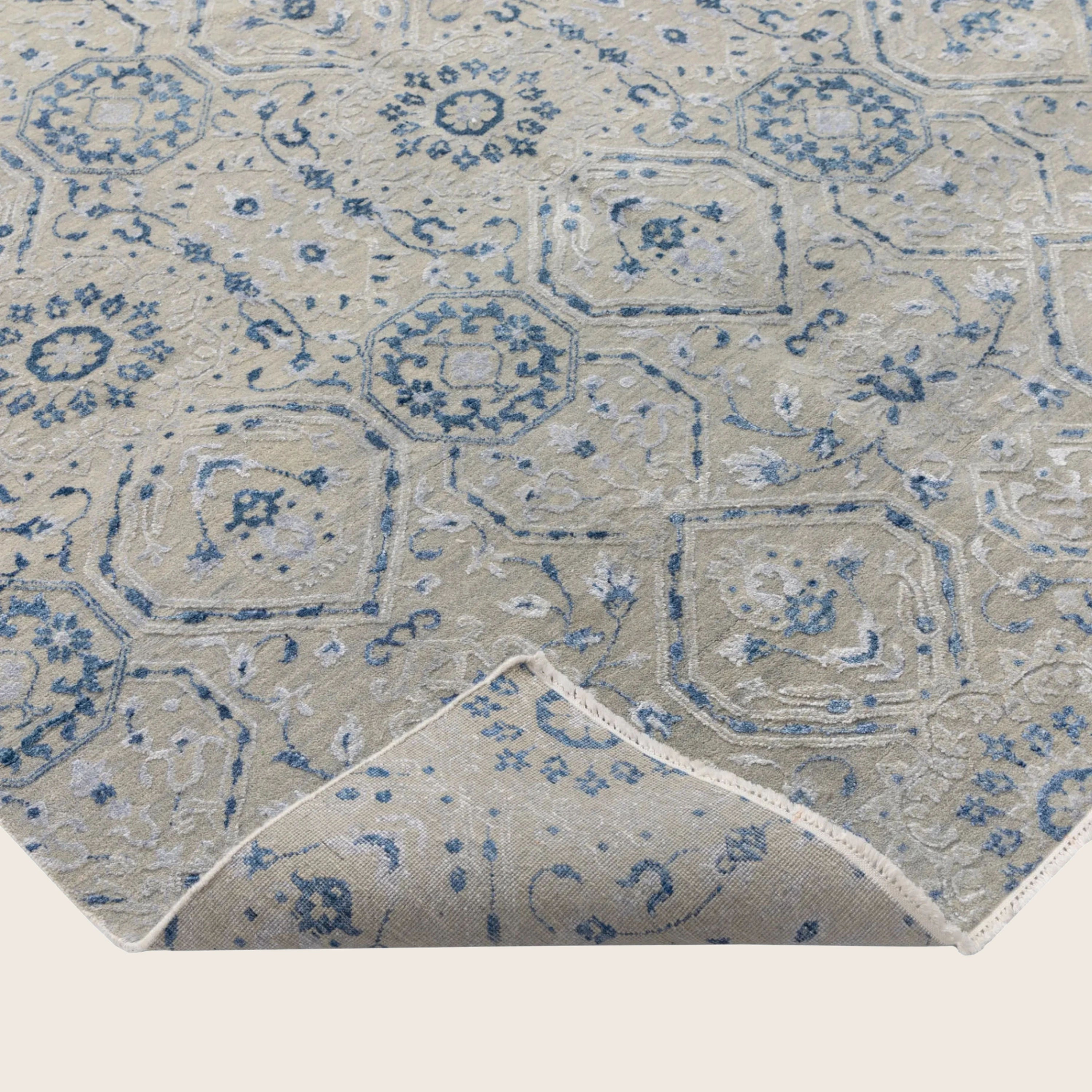Silber Übergangs Indo Ikat Teppich aus Wolle und Kunstseide - 6'1' x 9'1'