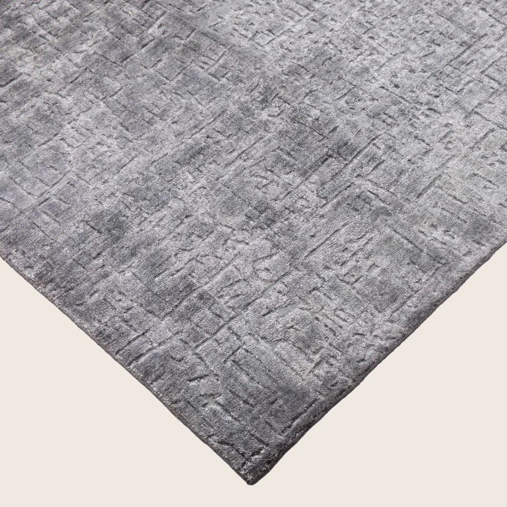 Silber Texturierte Indo Ikat Teppich aus Wolle und Kunstseide - 7'8' x 10'1'