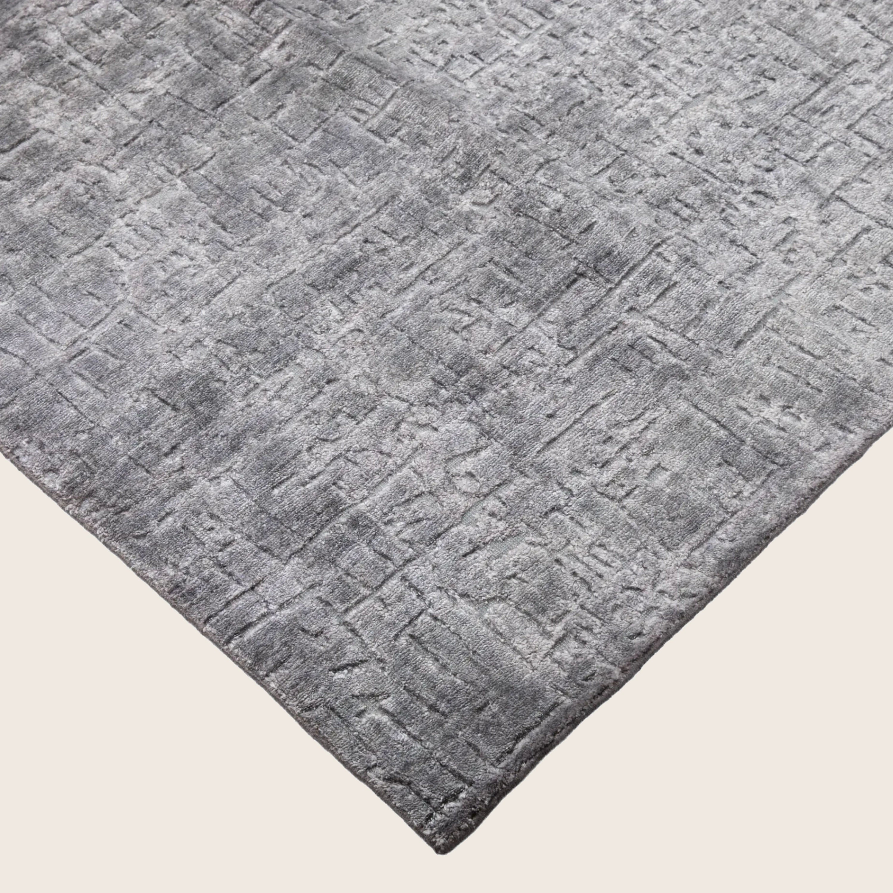 Silber Texturierte Indo Ikat Teppich aus Wolle und Kunstseide - 7'8' x 10'1'