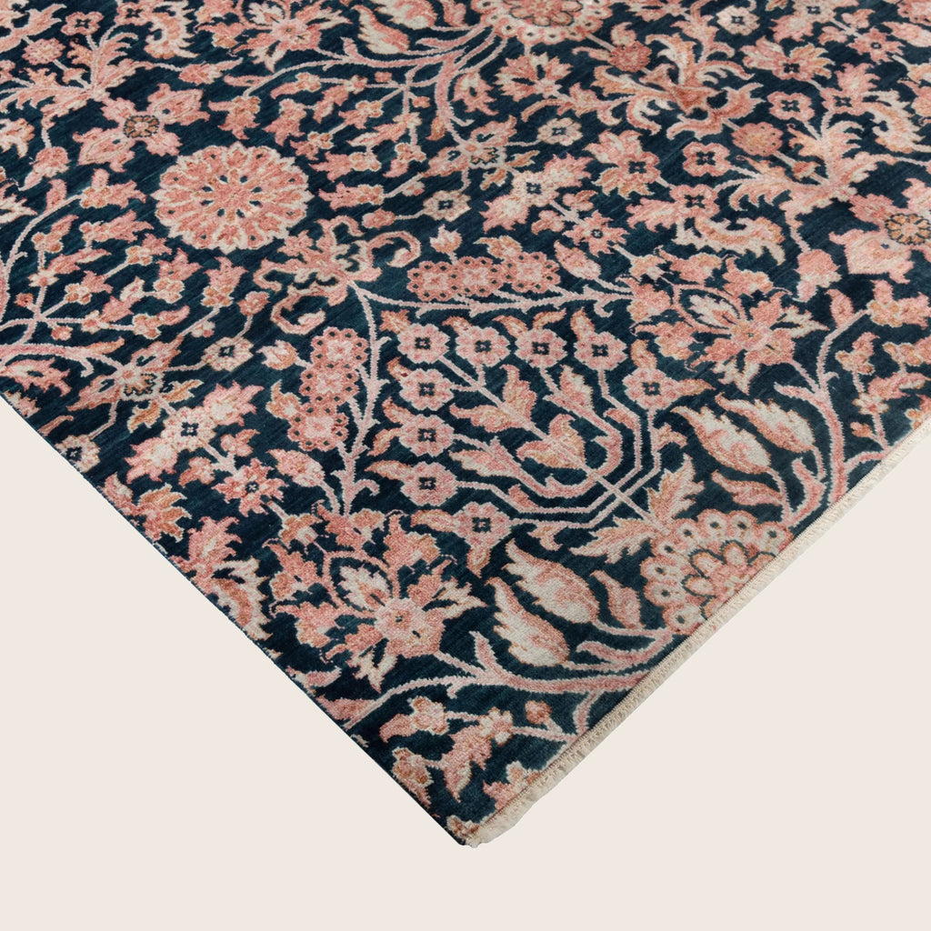 Hellrosa Übergangs Indo Ikat Teppich aus Wolle und Kunstseide - 6' x 8'1