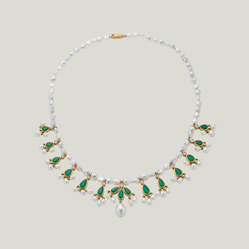 18K Gelbgold Perle, Smaragd, Diamant Swag Halskette
