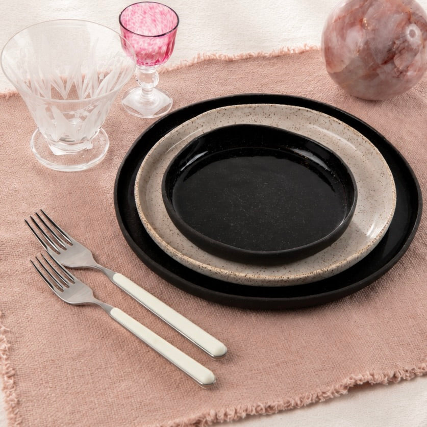 Speckled Stoneware Dessert Platte